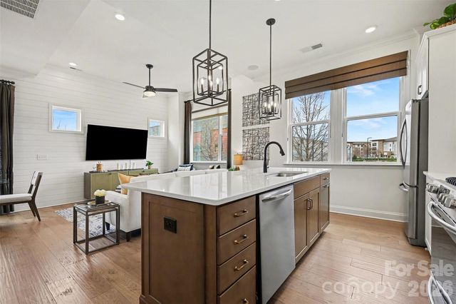 6343 Southgrove Street, Charlotte, NC 28277