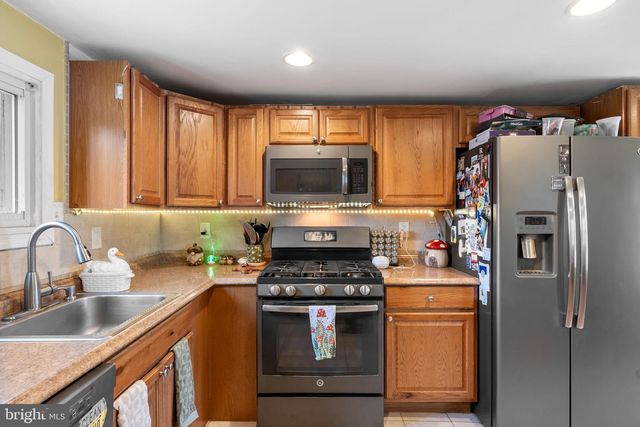 735 WESTWOOD LN, Aldan, PA 19018