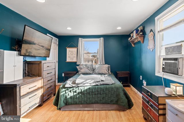 735 WESTWOOD LN, Aldan, PA 19018