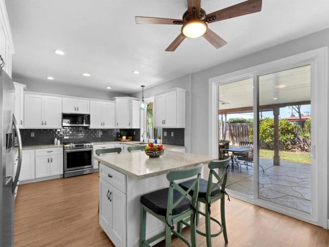 2624 Mesa Drive, Oceanside, CA 92054
