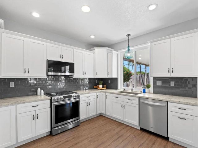 2624 Mesa Drive, Oceanside, CA 92054