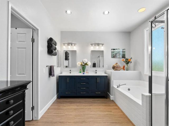 2624 Mesa Drive, Oceanside, CA 92054