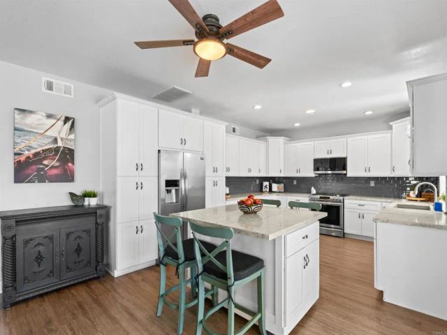 2624 Mesa Drive, Oceanside, CA 92054
