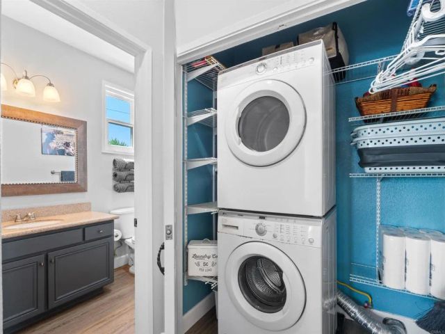 2624 Mesa Drive, Oceanside, CA 92054