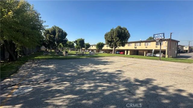 3050 Vineland 8, Baldwin Park, CA 91706