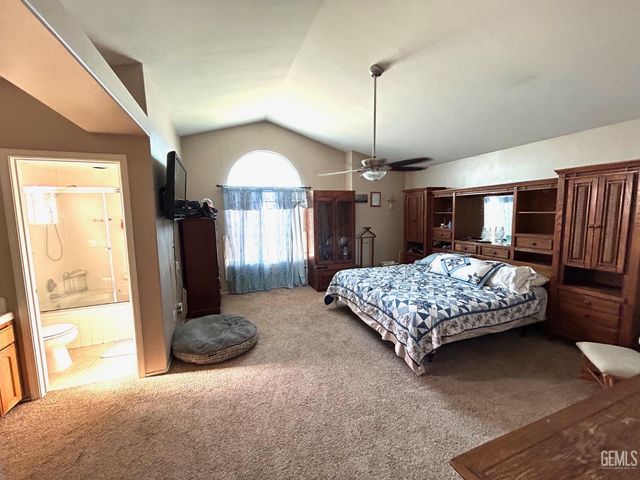 1514 Park City Avenue, Bakersfield, CA 93307