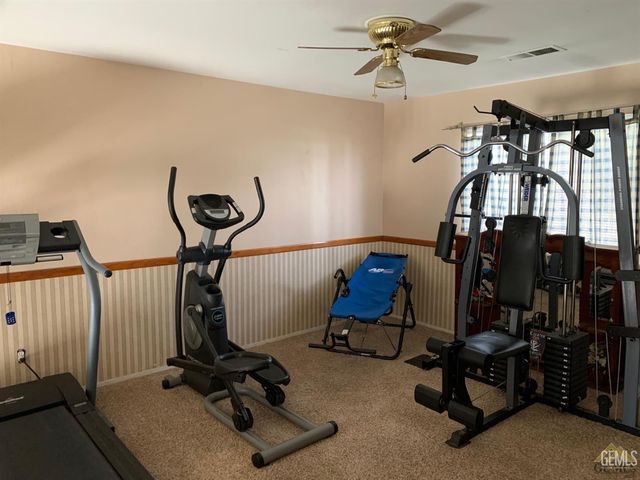 1514 Park City Avenue, Bakersfield, CA 93307