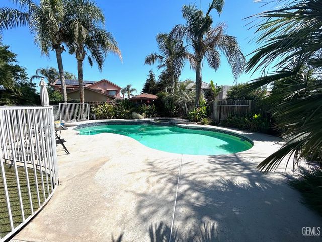 1514 Park City Avenue, Bakersfield, CA 93307