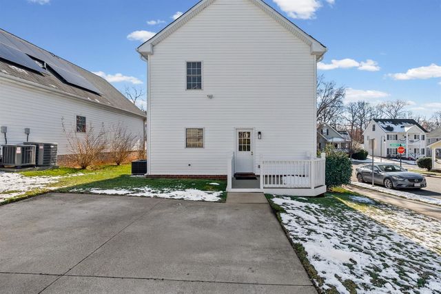 300 Wyndhurst Drive, Lynchburg, VA 24502