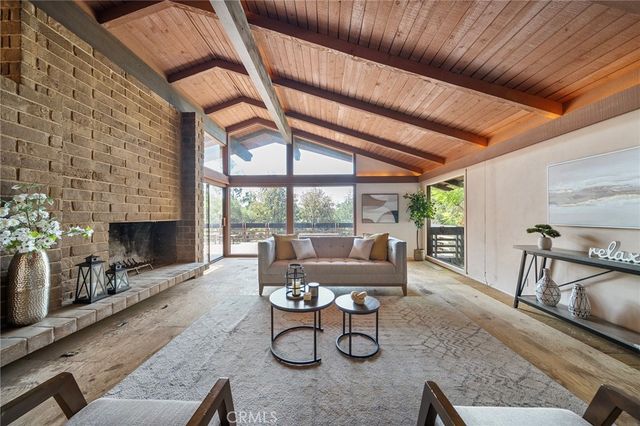 677 N Deodar, Bradbury, CA 91008