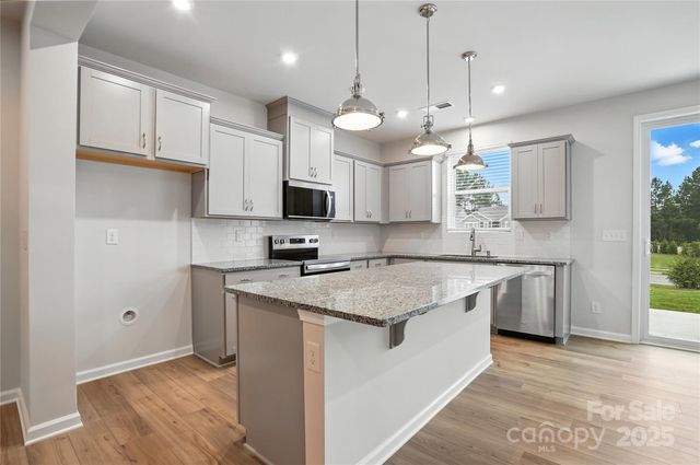 323 Laura Elizabeth Lane, Clover, SC 29710