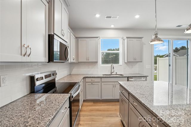 323 Laura Elizabeth Lane, Clover, SC 29710