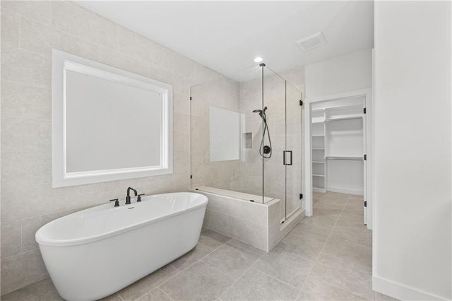 16932 Parkhill Street, Overland Park, KS 66221