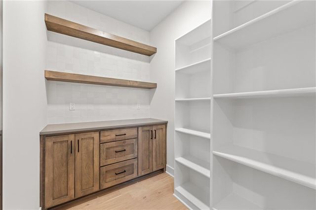 16932 Parkhill Street, Overland Park, KS 66221