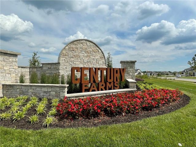 16932 Parkhill Street, Overland Park, KS 66221