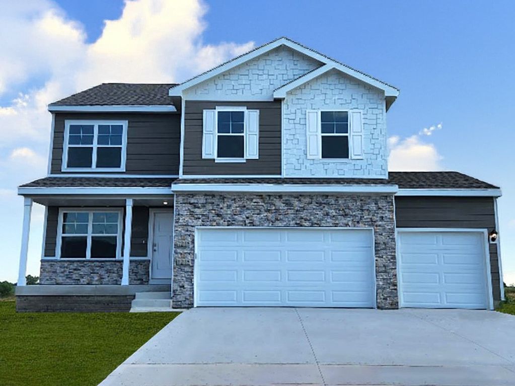 3525 Paradise Lane, Waukee, IA 50263