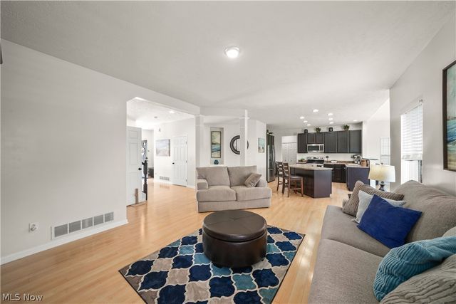 10214 Ridgeview Court, Streetsboro, OH 44241