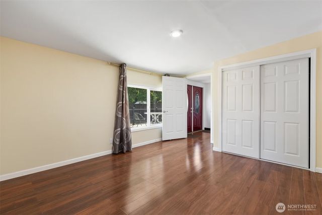 5004 188th Street SW, Lynnwood, WA 98037