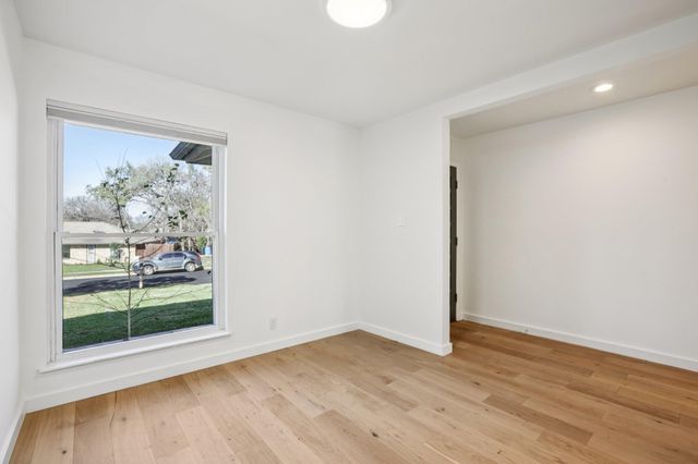 7205 Twisted Oaks DR, Austin, TX 78745