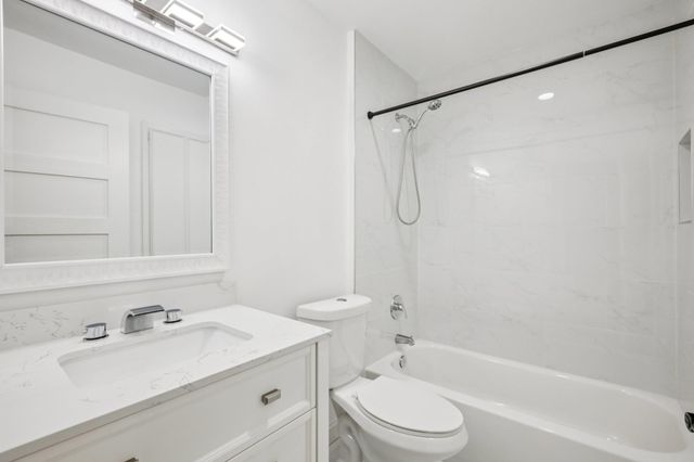 7205 Twisted Oaks DR, Austin, TX 78745