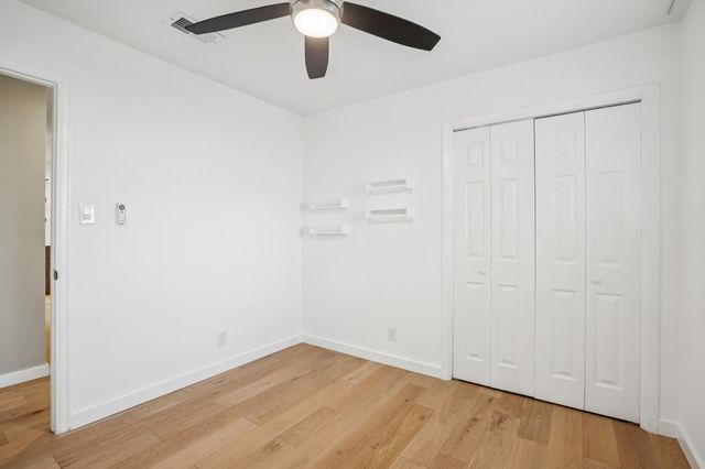 7205 Twisted Oaks DR, Austin, TX 78745