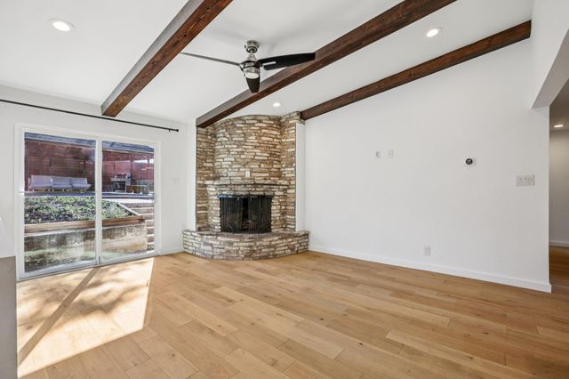 7205 Twisted Oaks DR, Austin, TX 78745