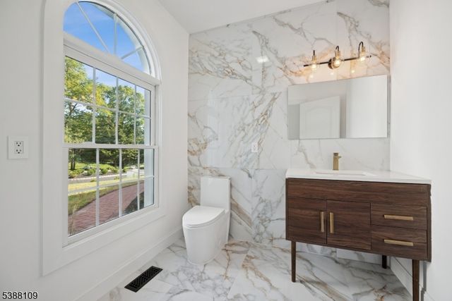 2 WRIGHT LANE, Mendham Twp., NJ 07931