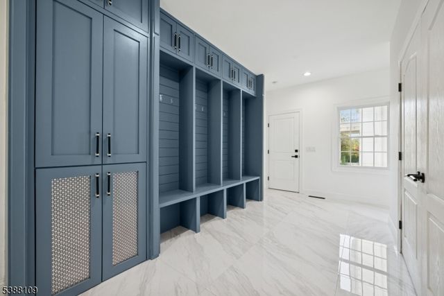 2 WRIGHT LANE, Mendham Twp., NJ 07931