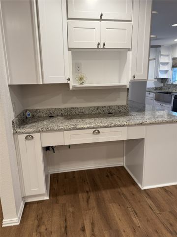 1002 W 4th Street, Keene, TX 76059