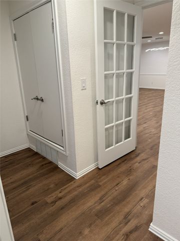 1002 W 4th Street, Keene, TX 76059