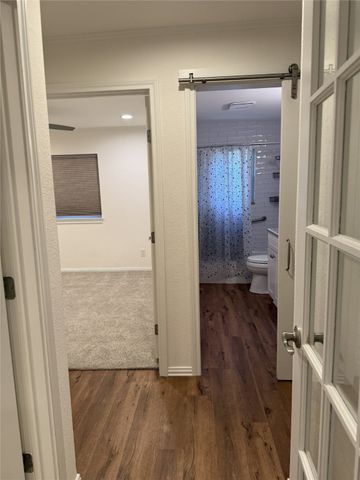 1002 W 4th Street, Keene, TX 76059