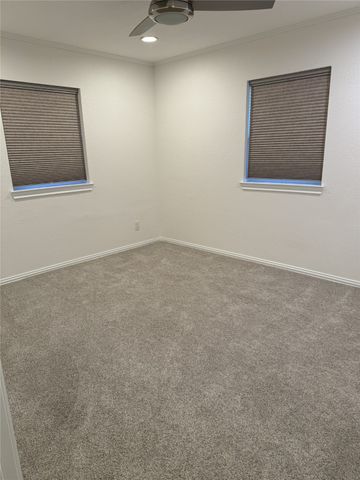 1002 W 4th Street, Keene, TX 76059