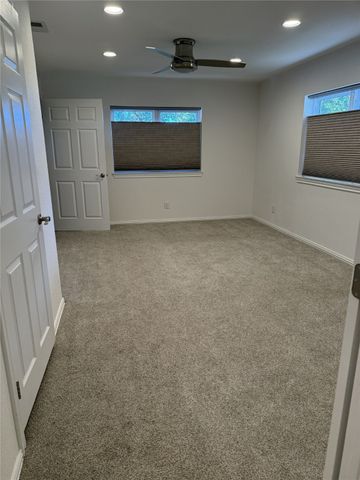 1002 W 4th Street, Keene, TX 76059