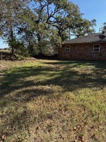 1002 W 4th Street, Keene, TX 76059