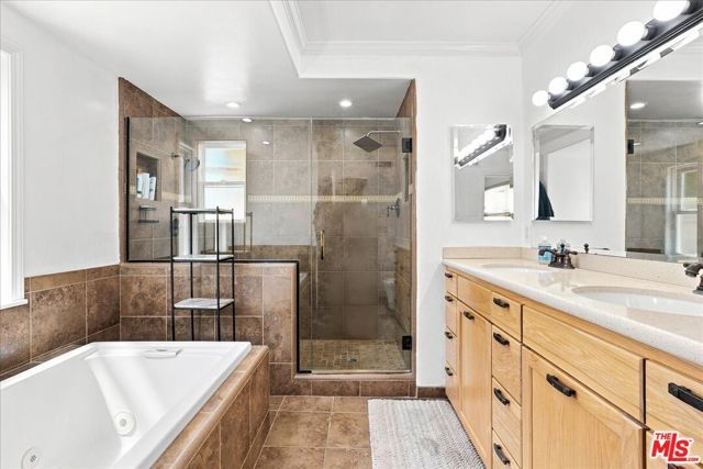 1940 Country Club Road, Thousand Oaks, CA 91360