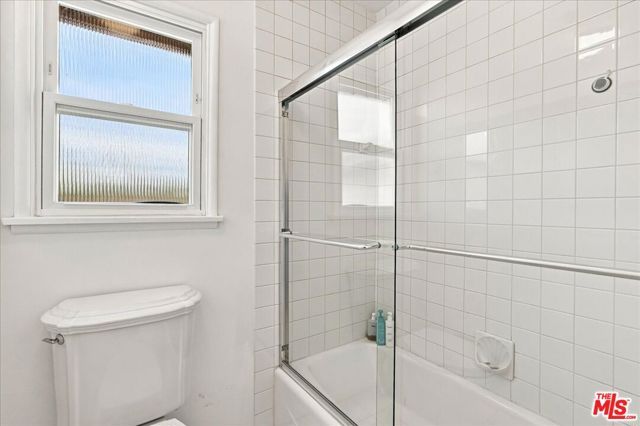 1940 Country Club Road, Thousand Oaks, CA 91360