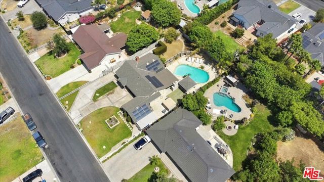 1940 Country Club Road, Thousand Oaks, CA 91360
