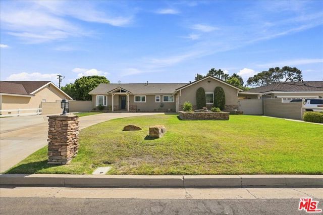 1940 Country Club Road, Thousand Oaks, CA 91360