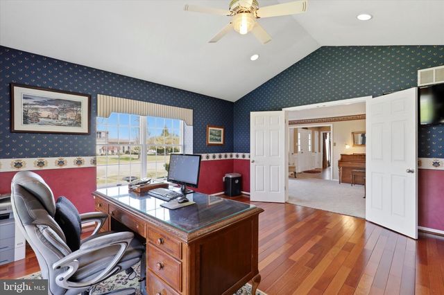 72 BOBBIE DR, Ivyland, PA 18974