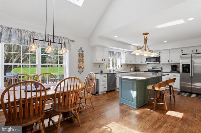 72 BOBBIE DR, Ivyland, PA 18974