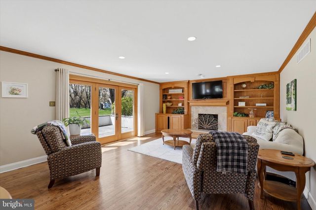 72 BOBBIE DR, Ivyland, PA 18974