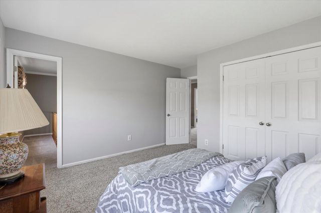 72 BOBBIE DR, Ivyland, PA 18974