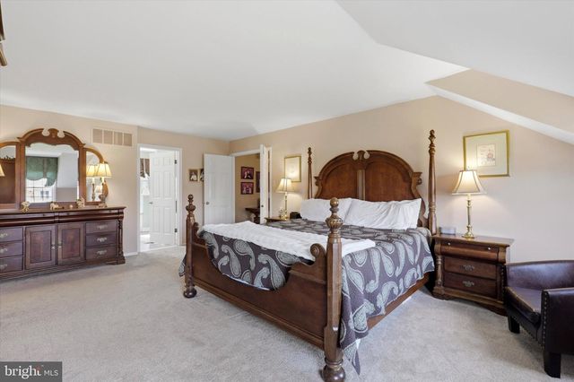 72 BOBBIE DR, Ivyland, PA 18974