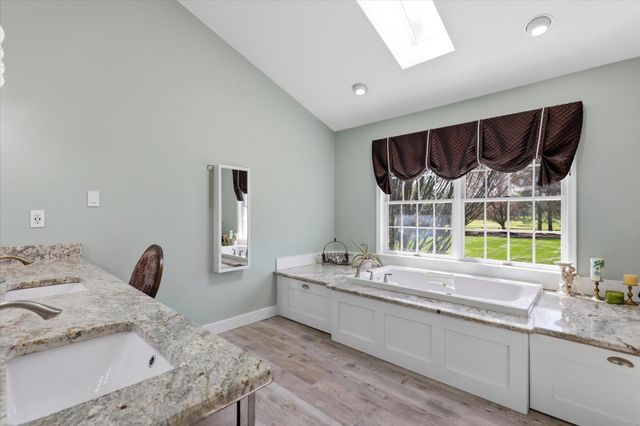 72 BOBBIE DR, Ivyland, PA 18974