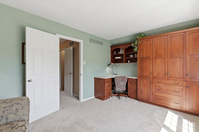 72 BOBBIE DR, Ivyland, PA 18974