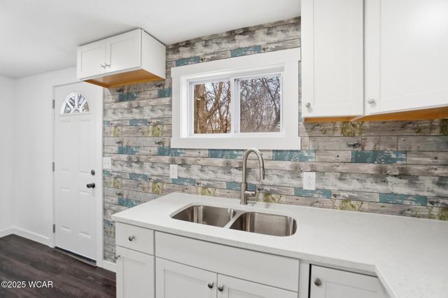 124 N Perry Street, Lima, OH 45801