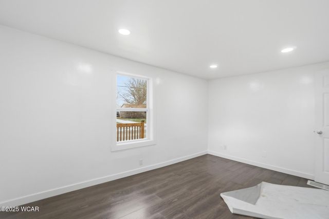 124 N Perry Street, Lima, OH 45801