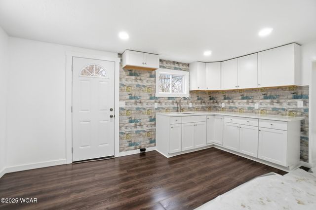 124 N Perry Street, Lima, OH 45801