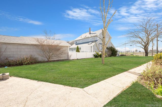 280 S Bayview Avenue, Amityville, NY 11701