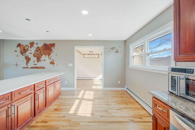 280 S Bayview Avenue, Amityville, NY 11701